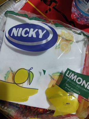 Tovaglioli decorati con i limoni