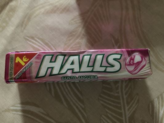 Halls  gusto anguria