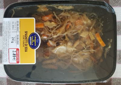 Spaghetti di soia con funghi