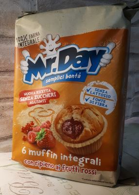 Muffin integrali con ripieno ai frutti rossi