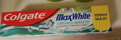 Colgate maxwhite cristalli bianchi 