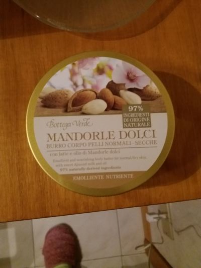 Burro corpo Mandorle dolci
