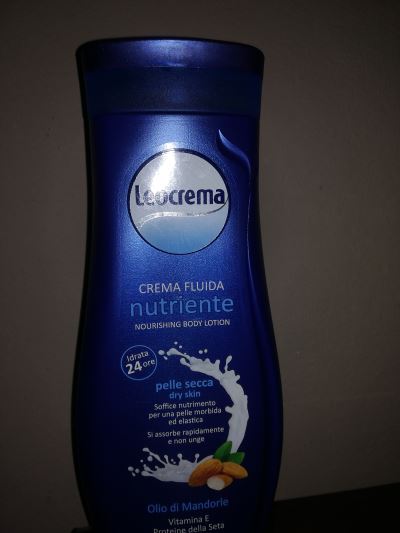 Crema corpo fluida nutriente