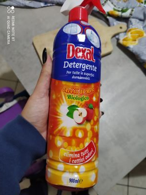 Detergente per tutte le superfici dure lavabili
