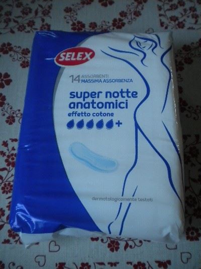 Assorbenti super notte anatomici