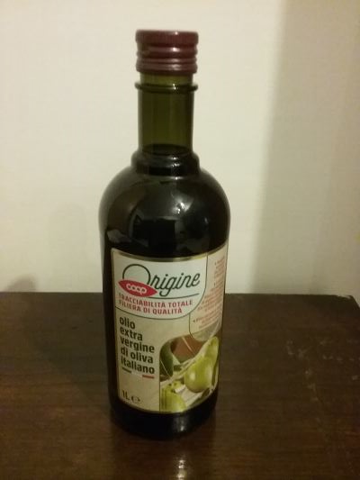 Olio extra vergine di oliva italiano