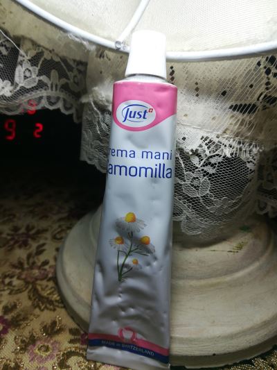 Crema mani CAMOMILLA