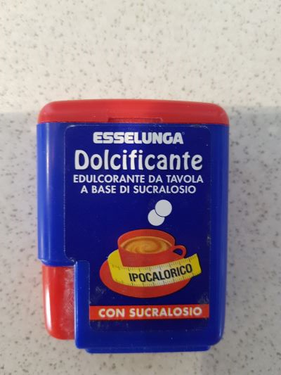 Dolcificante con saccarosio 