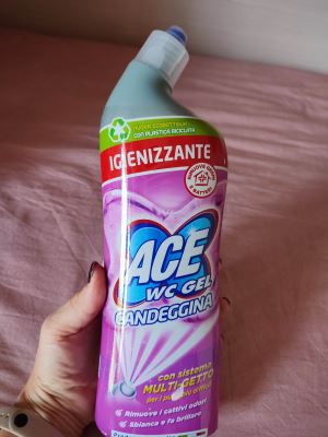 ACE WC gel candeggina con sistema multigetto