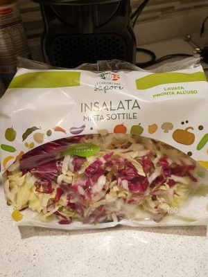 Insalata mista sottile