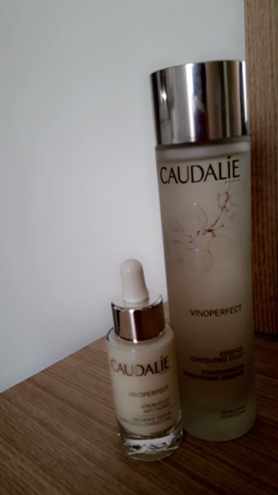 Caudalie Vinoperfect siero antimacchie 