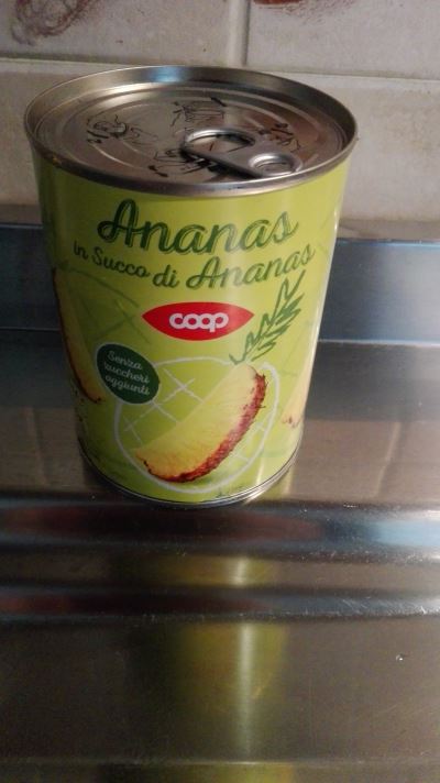 Ananas al succo di ananas