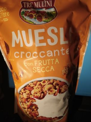Muesli croccante con frutta secca