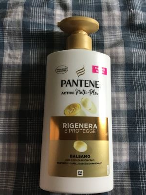 Rigenera e protegge Balsamo con dosatore 