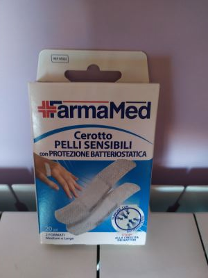 Cerotto Pelli Sensibili con protezione Batteriostatica