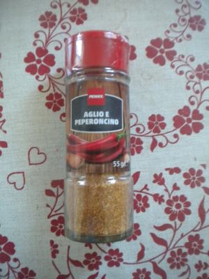 Aglio e peperoncino in polvere