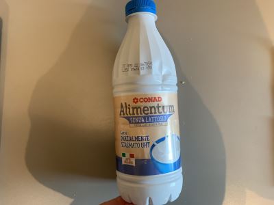Latte Alimentum senza lattosio parzialmente scremato UHT