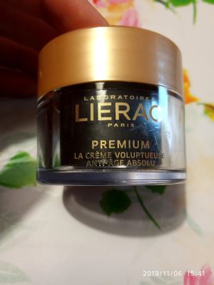 Premium la crème volupteuse Anti Age absolu