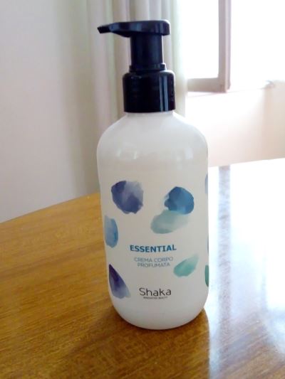 Essential crema corpo profumata