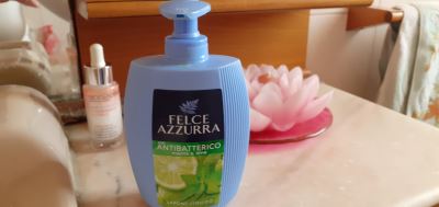 Sapone liquido menta e lime con antibatterico 