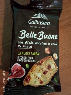 fette belle e buone con fichi, nocciole e semi di zucca (nero)