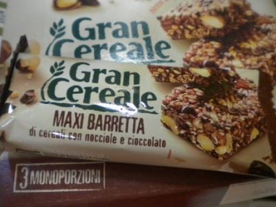 Maxi barretta nocciole e cioccolato