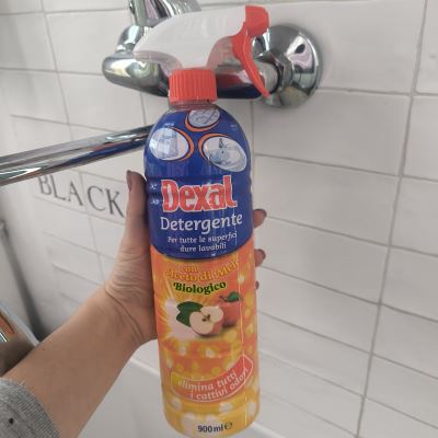 Dexal detergente con aceto di mele