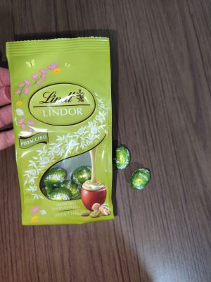 Ovetti cioccolato pistacchio 