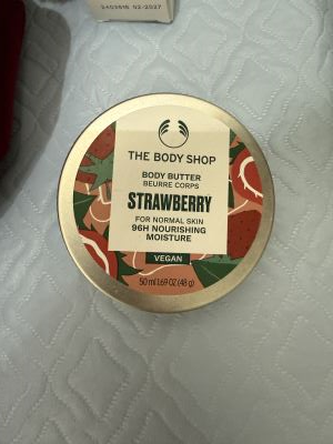 Body butter strawberry