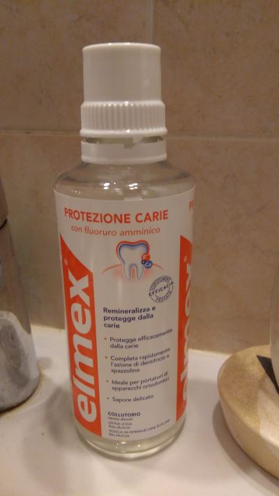Collutorio elmex protezione carie