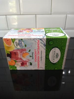 Tisana a freddo pompelmo mandarino e moringa