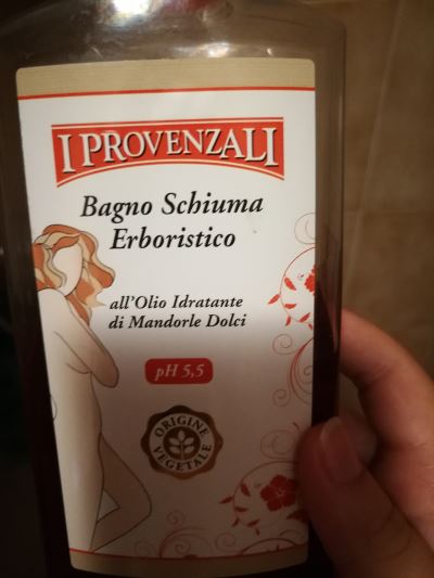 Bagnoschiuma alle mandorle dolci