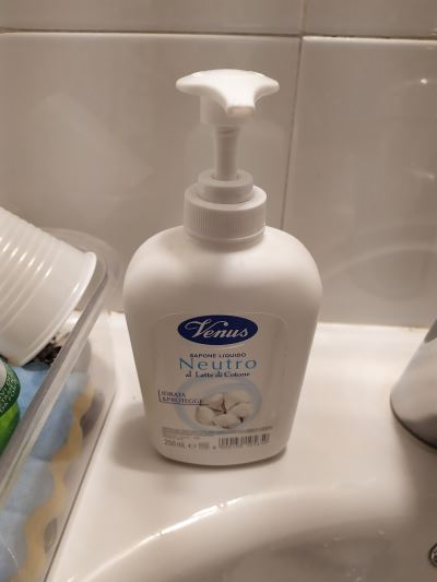 Sapone liquido neutro al latte di cotone