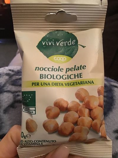 Nocciole pelate biologiche