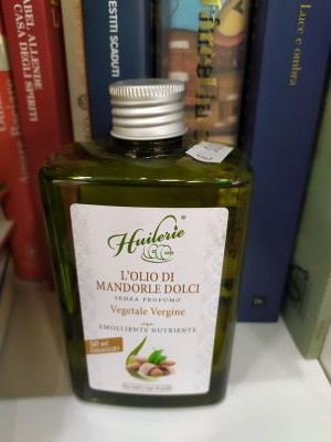 Olio di mandorle dolci vegetale vergine