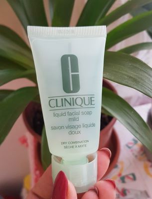 Liquid facial soap mild
