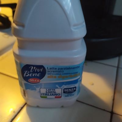 Latte Parzialmente Scremato senza lattosio 
