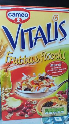 Muesli frutta e fiocchi