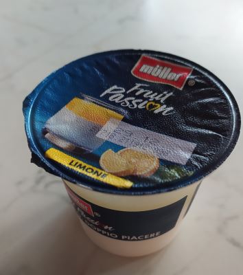 Yogurt limone