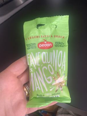 Legumi fatti a snack Fave, quinoa, mango