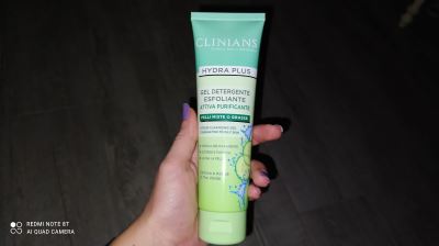 Gel detergente esfoliante