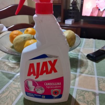 AJAX candeggina sgrassatore 