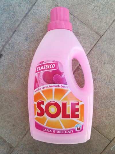 Sole bucato liquido con ammorbidente lana e delicati