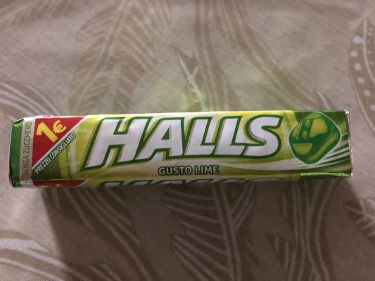 Halls gusto lime