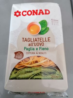 Tagliatelle all'uovo paglia e fieno