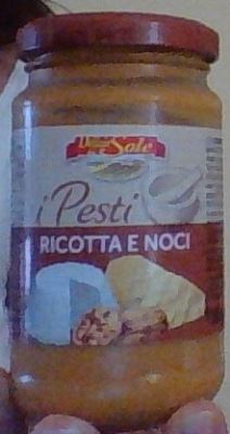 Pesto ricotta e noci