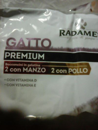 Radames gatto premium bocconcini con manzo e pollo