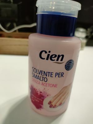 Solvente per rimozione smalto