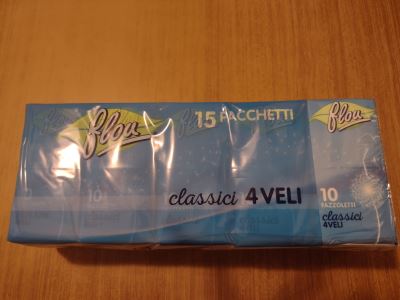 15 pacchetti da 10 fazzoletti