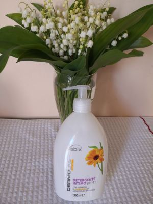 DETERGENTE INTIMO PH 4,5  con estratto di calendula